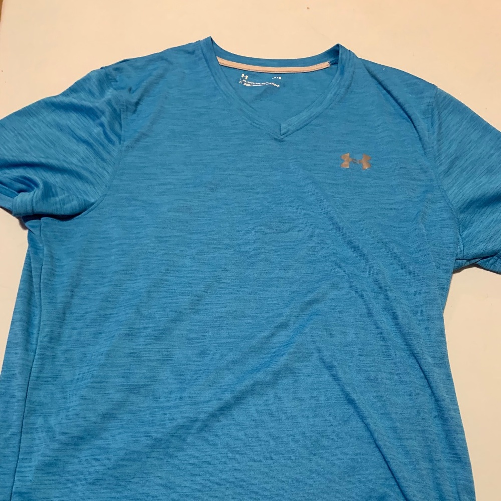 Men's Under Armour athletic shirt, Blue, size L